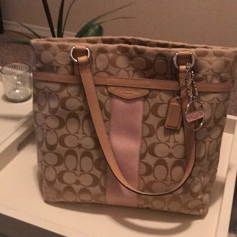Authentic Coach beige with pink accents